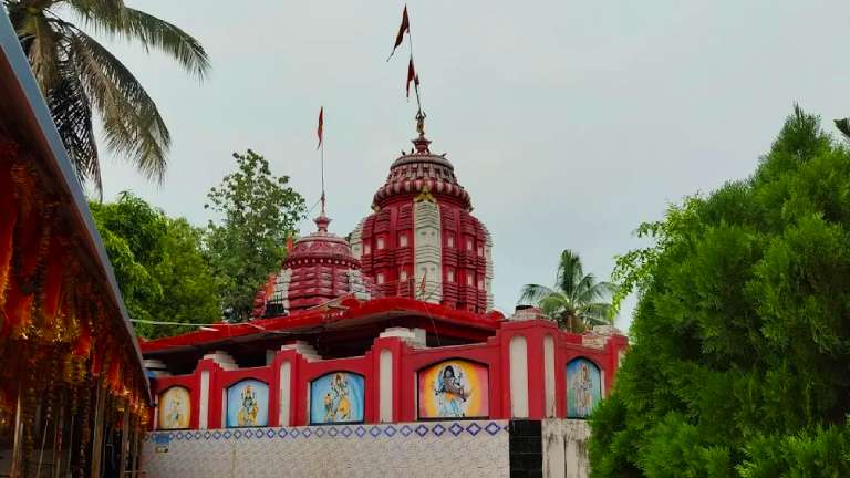 Maa Sinhasani Temple in Patalasingi, Odisha